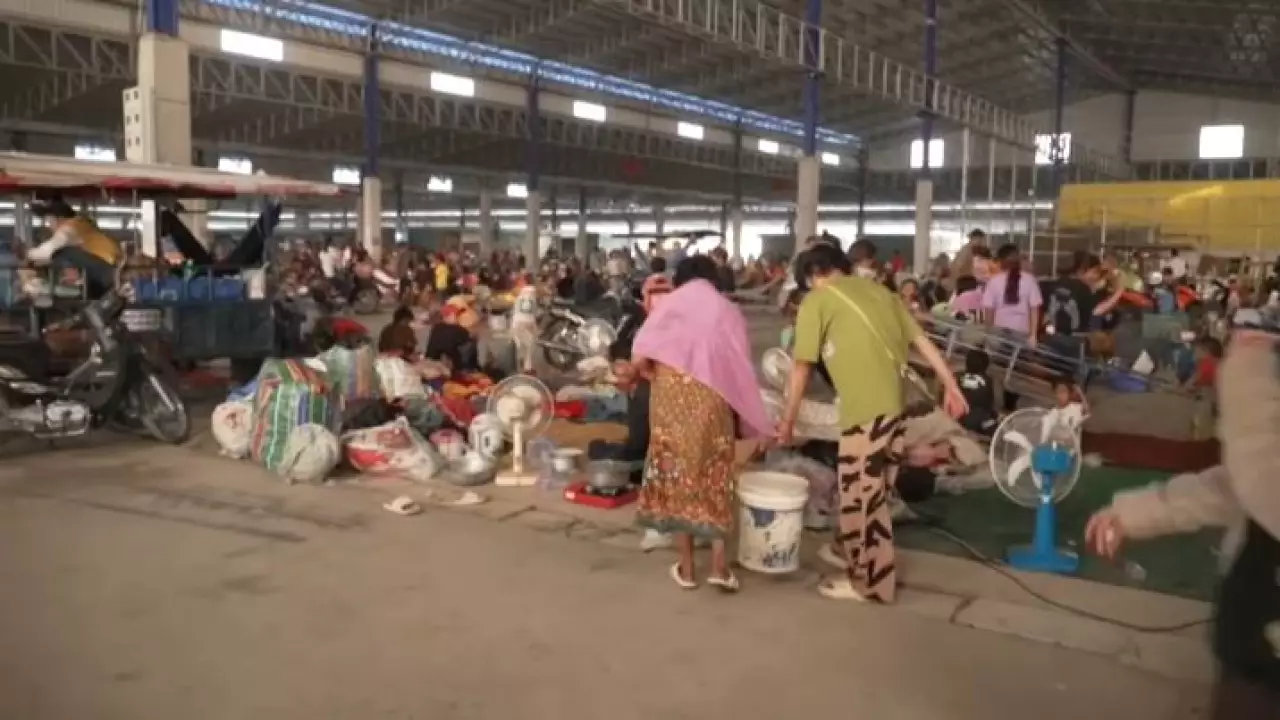 Камбоджа мен Таиланд шекарасындағы қақтығыс: 50 мың тұрғын үйлерін тастап кетті