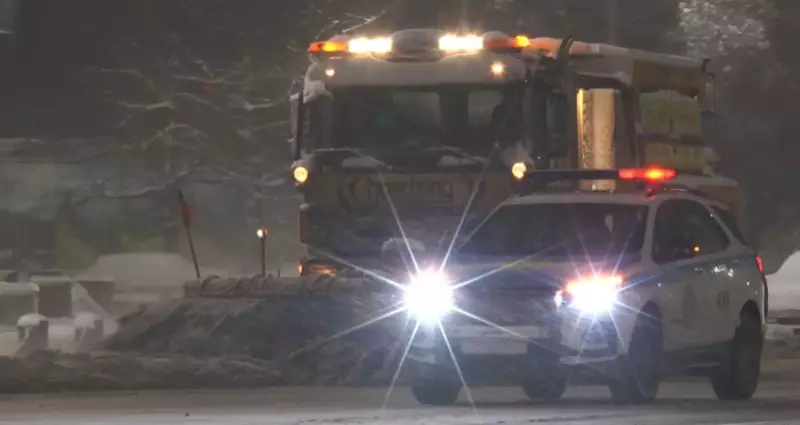 Пострадали 9 человек: почти 60 ДТП произошло в Алматы за ночь из-за снега