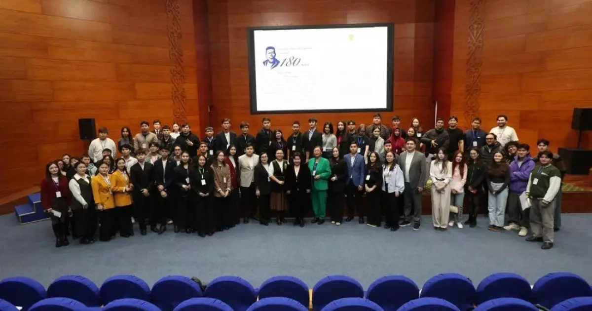   Республикалық «Qazaq Battle: Толық адам» дебат турнирі өз мәресіне жетті   