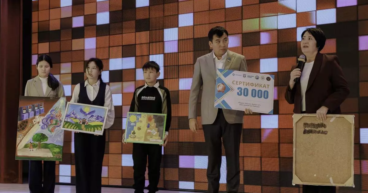  Маңғыстауда жастар арасында өмірлік құндылықтарды насихаттайтын сурет байқауы өтті 