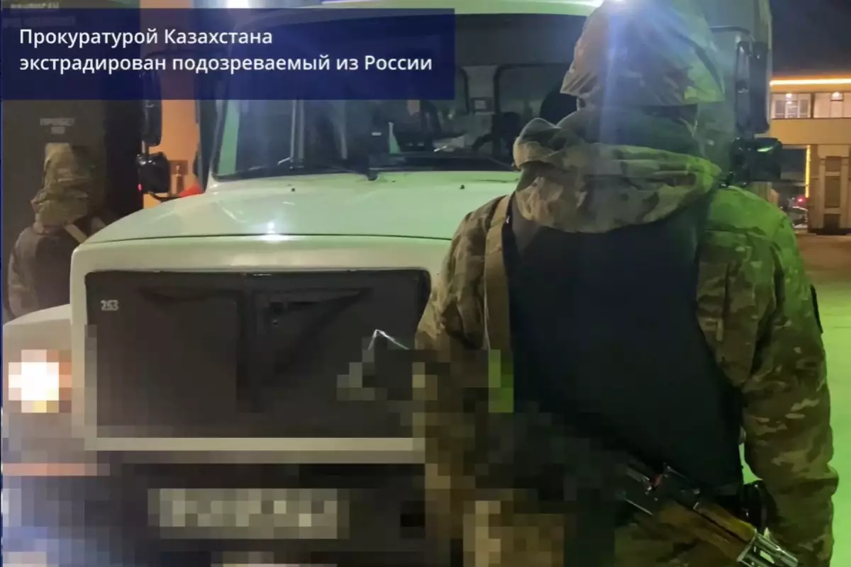 ​Спрятал тело в гараже и бежал: подозреваемый в убийстве павлодарца экстрадирован из России