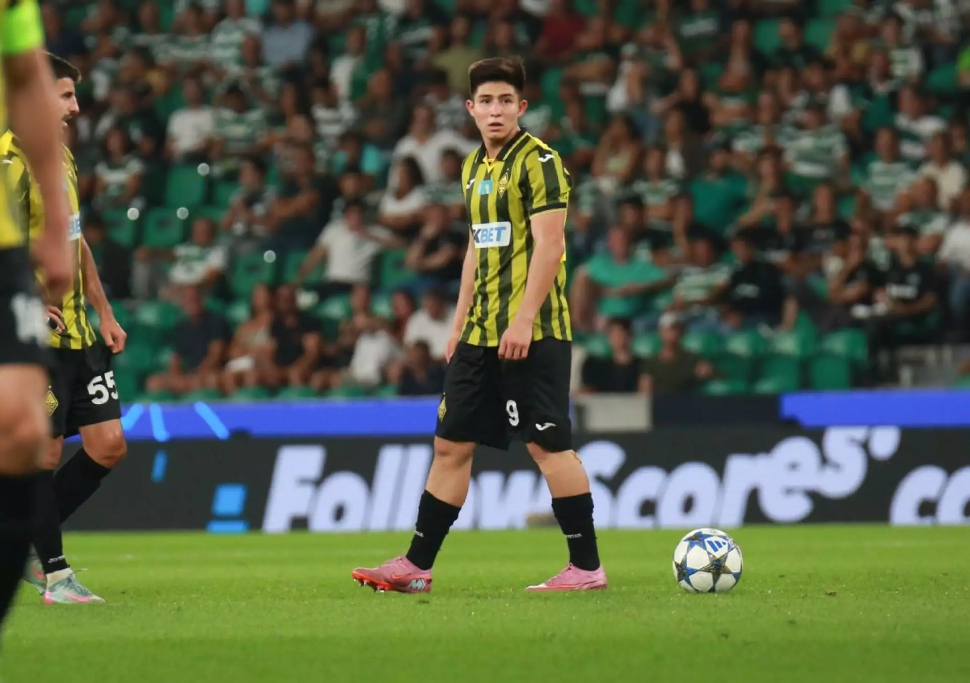 Казахстанец вошел в топ молодых бомбардиров текущего сезона Лиги чемпионов