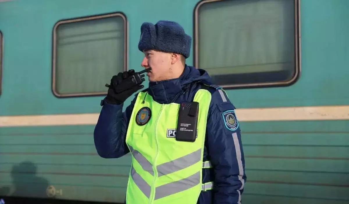 Агрессивный иностранец устроил скандал в поезде «Мангыстау – Алматы»