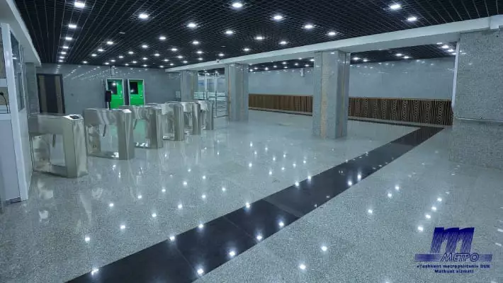 В метро Ташкента восстановили работу закрытых вестибюлей