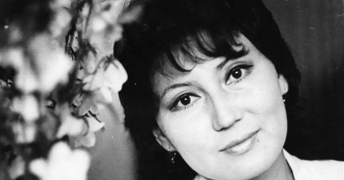  `Нағыз ханшайым еді`: желіде Мәдина Ерәлиеваның ерекше видеосы тарады (ВИДЕО) 