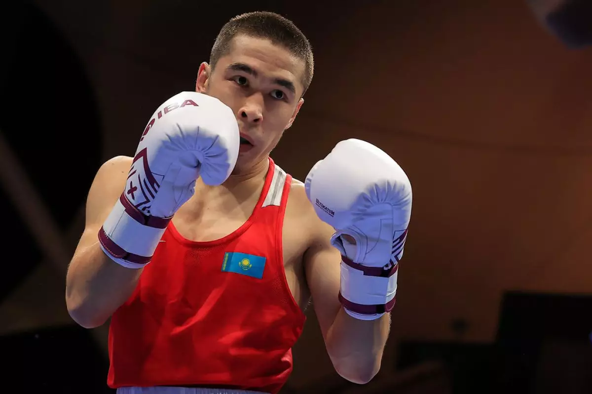 Қазақстандық он боксшы жартылай финал жолдамасына таласады