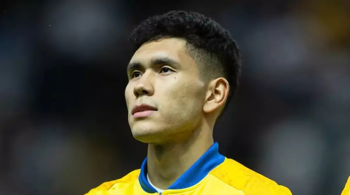 УЕФА Темірлан Анарбековтің екі сейвін үздіктер қатарына қосты