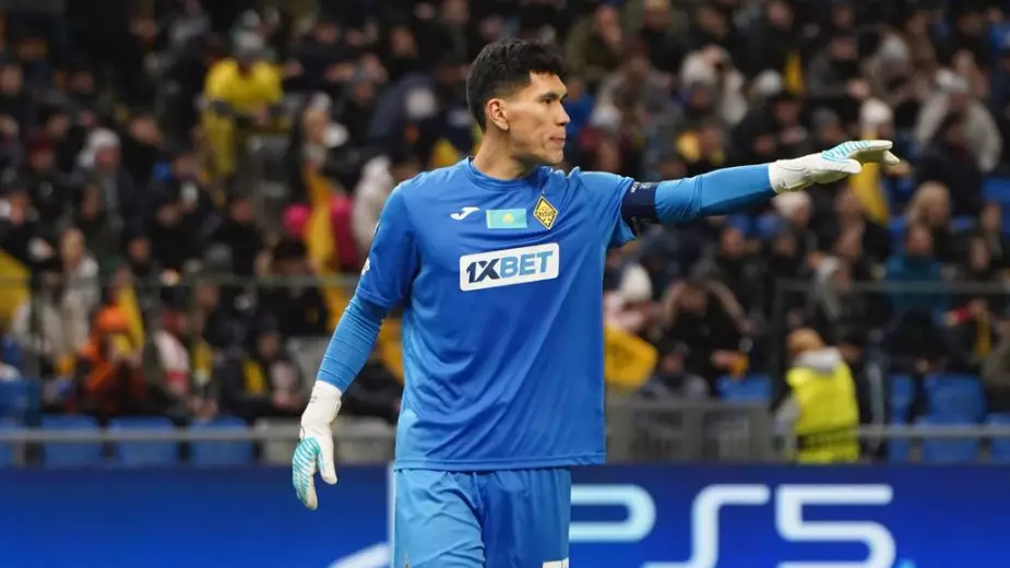 Сразу два сейва Анарбекова попали в лучшие в Лиге чемпионов