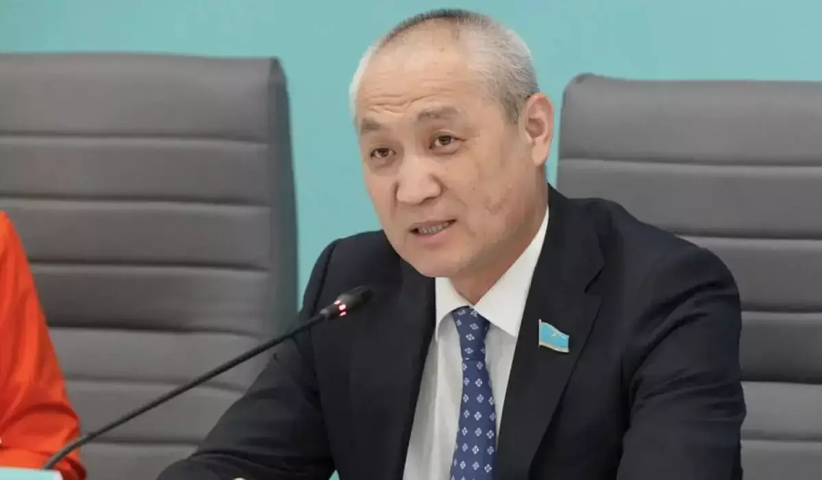 «XXI ғасырда мәліметтер қолмен жиналады, станциялар тозған»: депутат су бассейндерінің ахуалын айтты