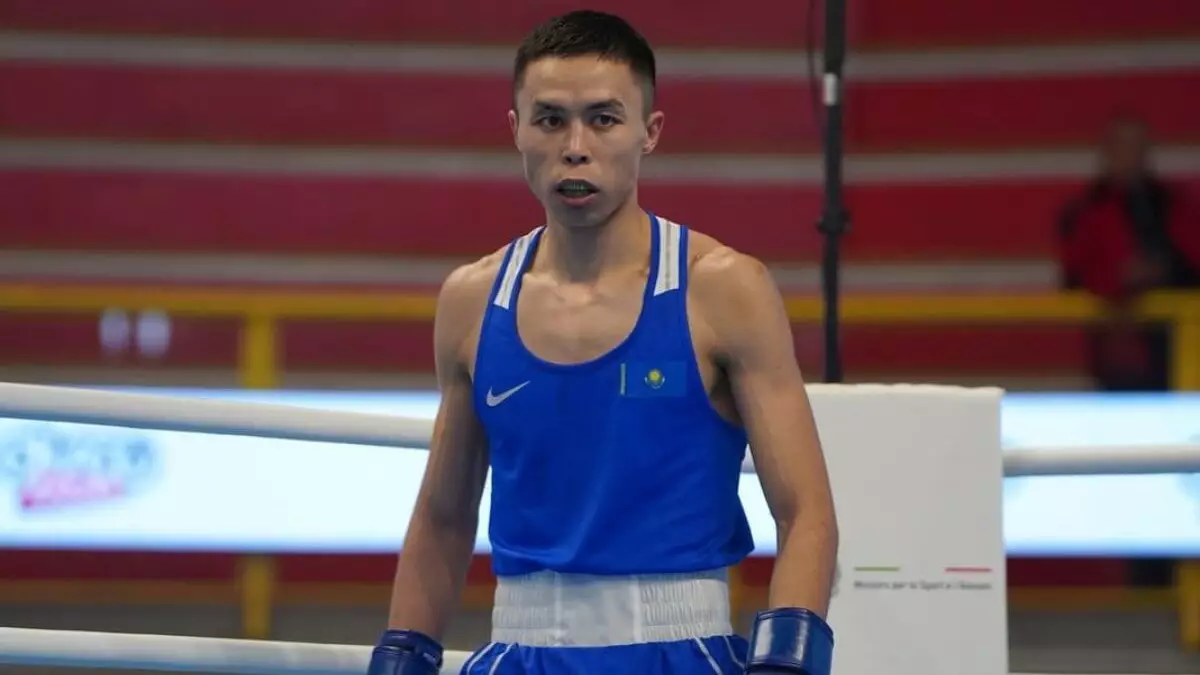 Қазақстандық он боксшы жартылай финал жолдамасына таласады