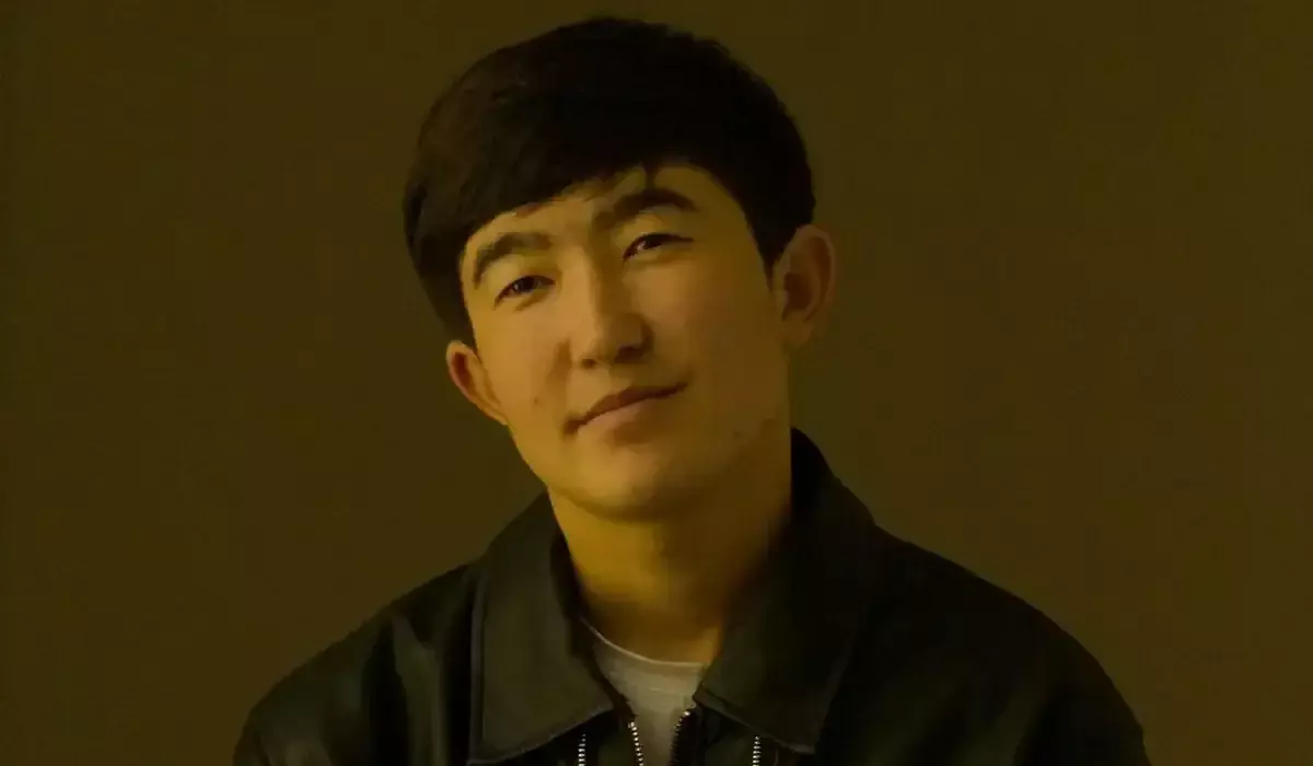 «Қыздармен көп жүремін»: Қойшы бала жеке өмірі жайлы айтып мазаққа қалды (ВИДЕО)