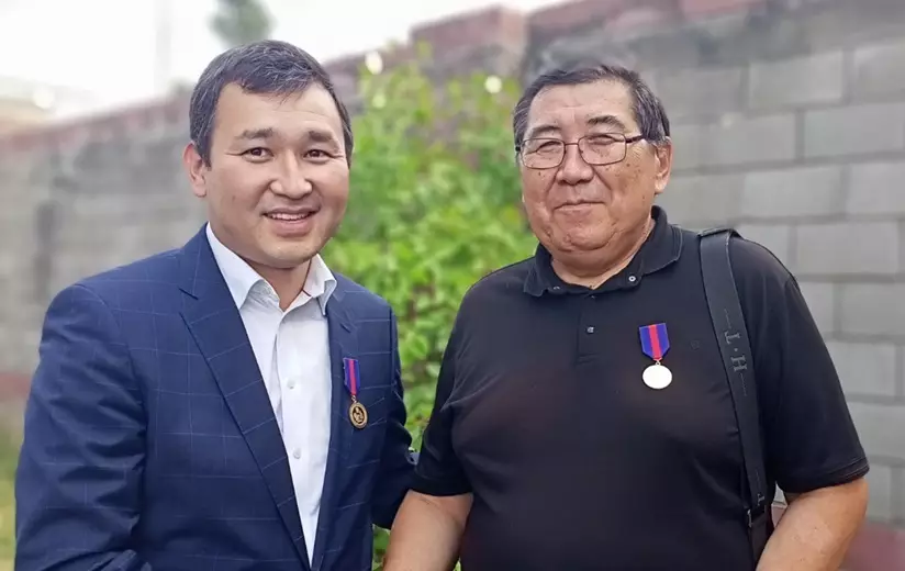 Депутаты парламента и общественники поддержали руководство КазТАГ