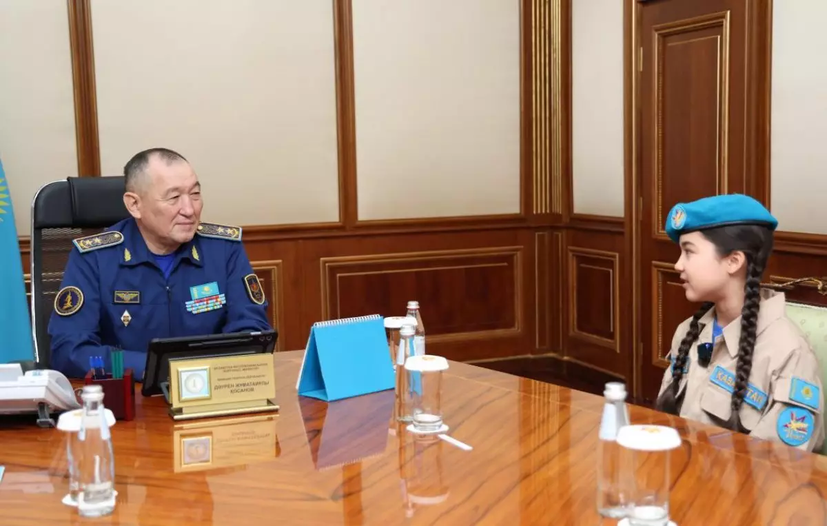 Министр обороны поздравил финалистку "Голос. Дети" Жасмину Тузелову