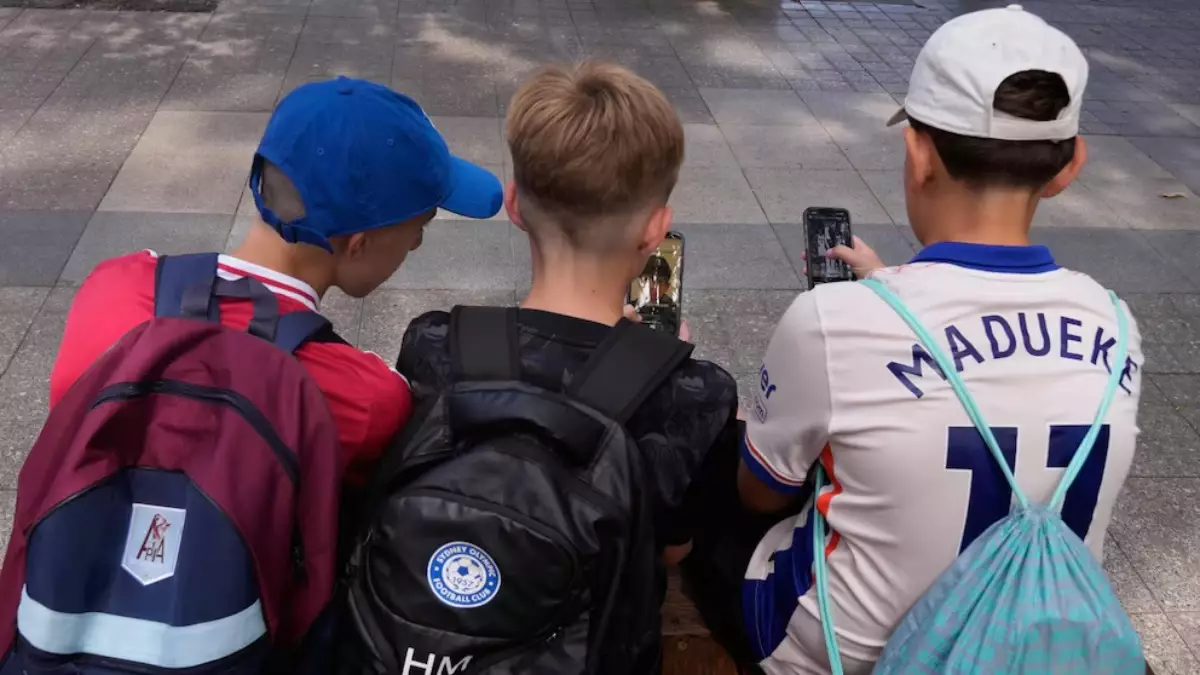 Аустралия әлемде алғаш болып балаларға әлеуметтік желілерді пайдалануға тыйым салды