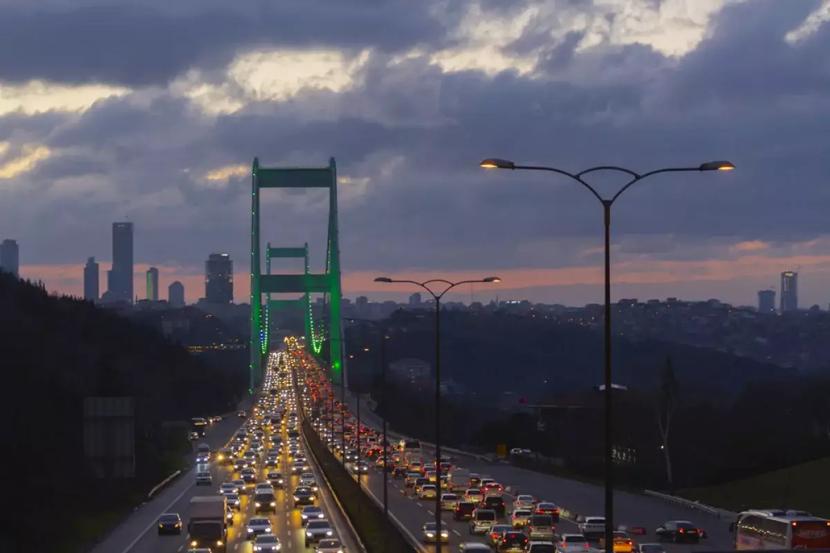 Назван город с худшими в мире пробками