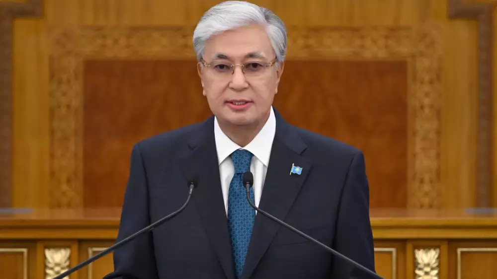 Токаев ввёл мораторий в сфере цифровизации