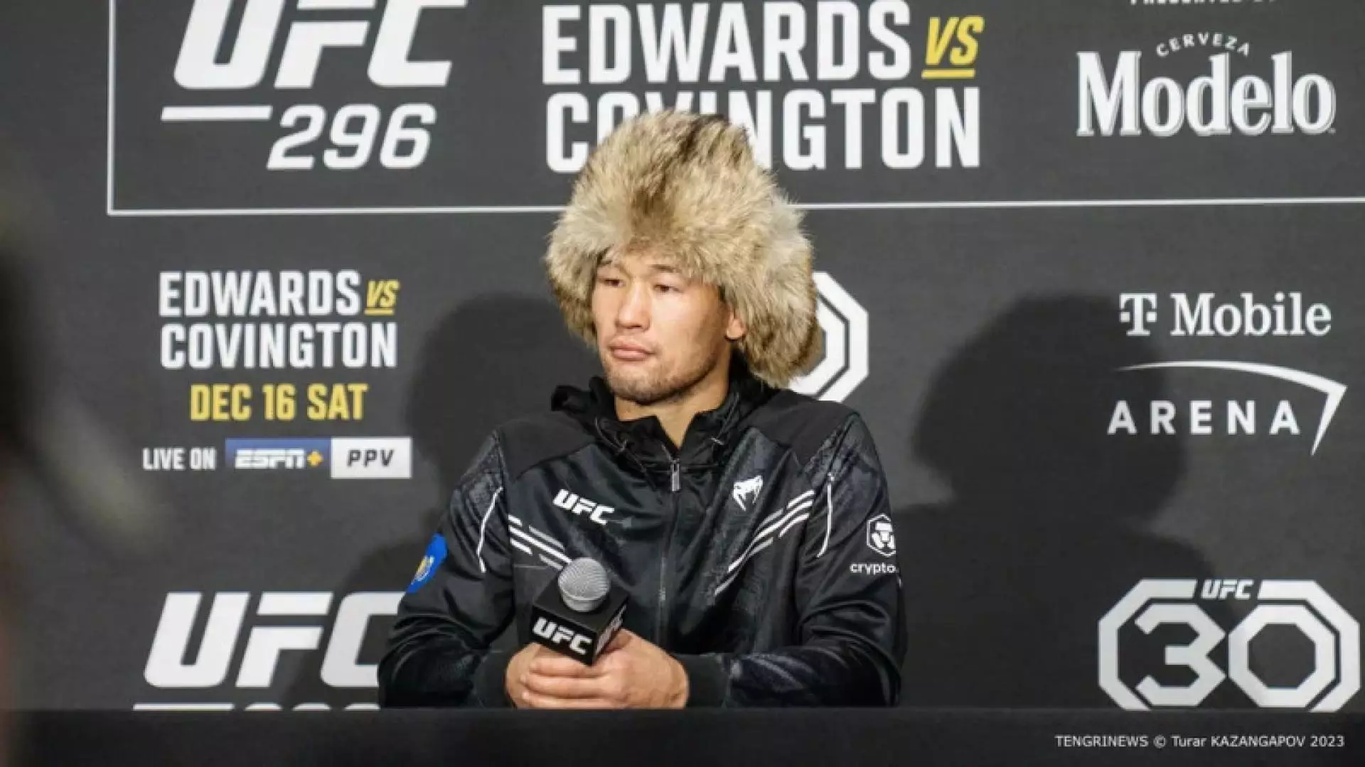 Рахмонов жестко ответил Бакли после провокаций в соцсетях