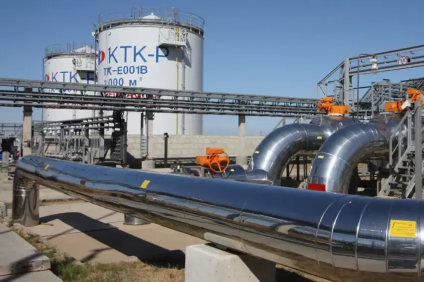 Казахстан меняет маршруты экспорта нефти после атак дронов