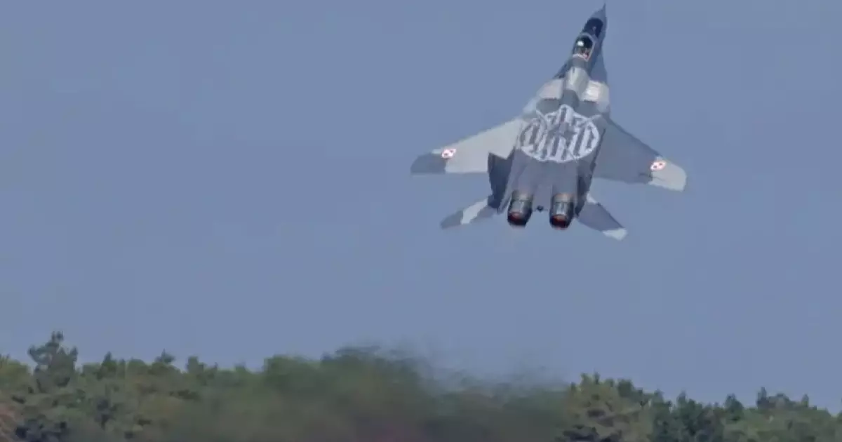  Польша Украинаға МиГ-29 ұшақтарын береді 