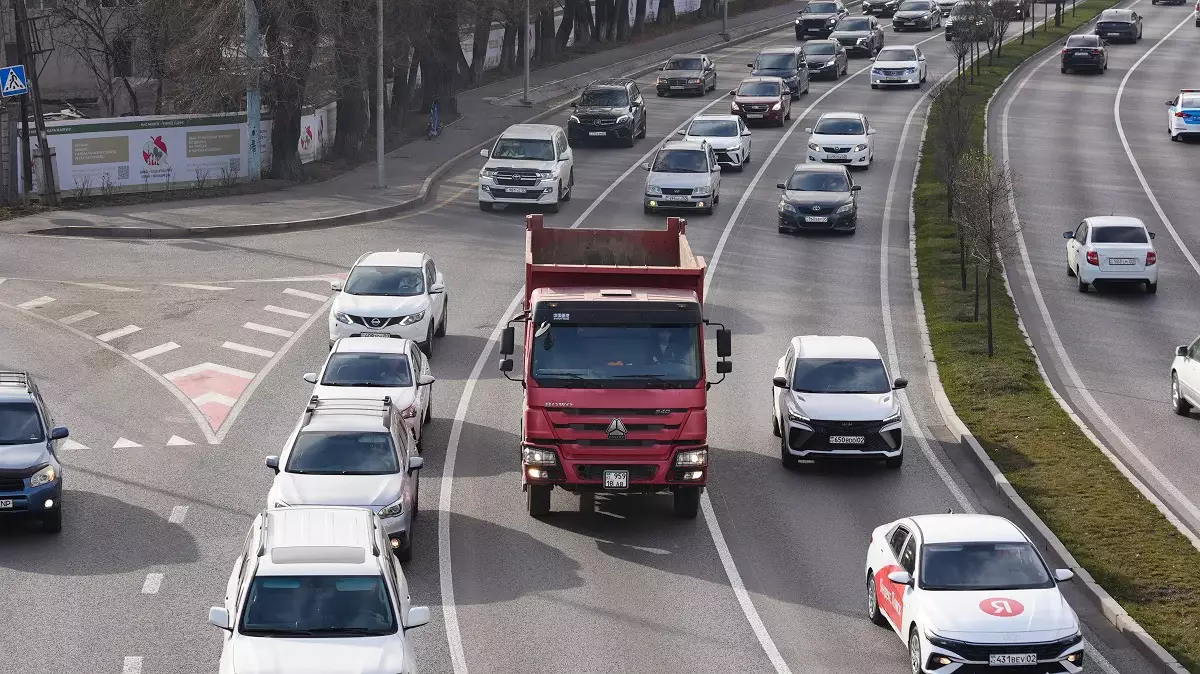 В Алматы планируют внедрить интеллектуальную транспортную систему