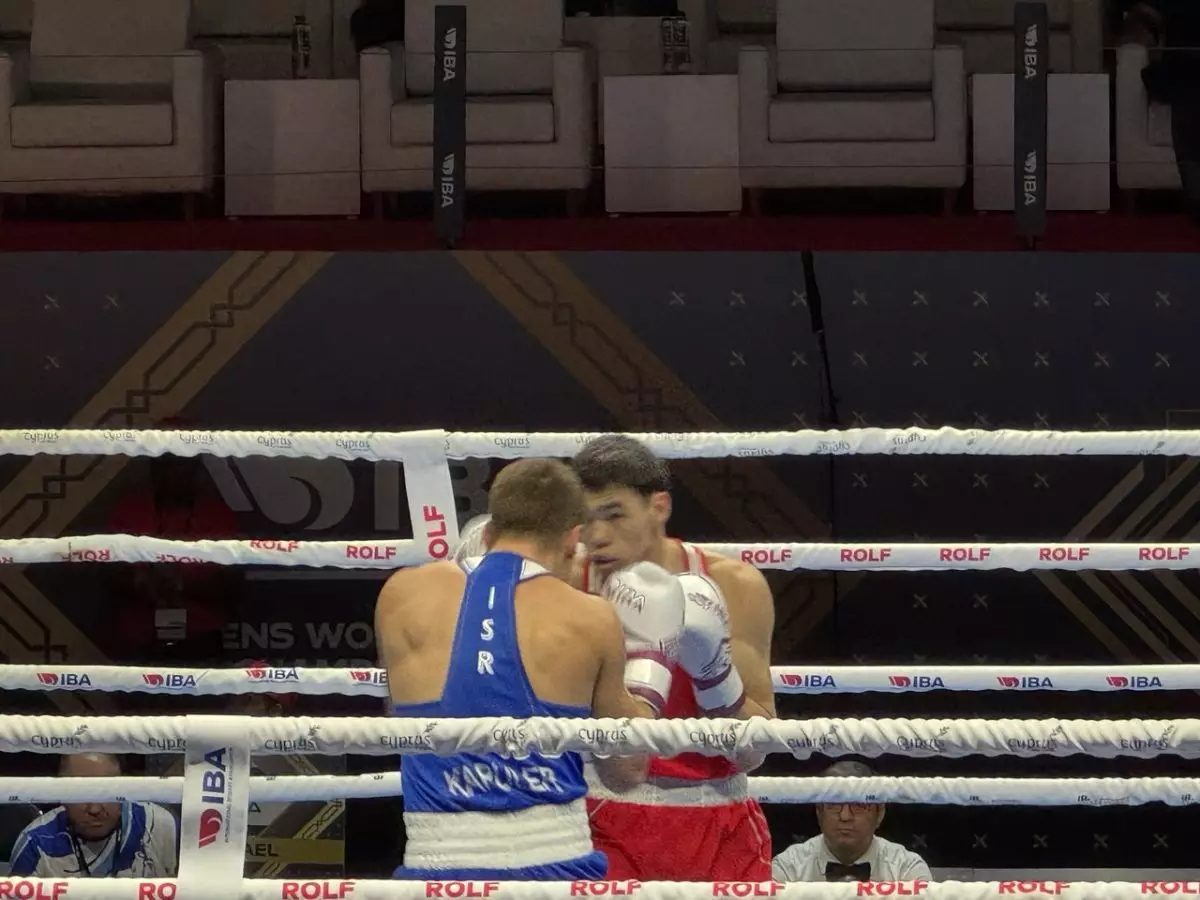 Сабыржан Аққалықов екінші рет нокаутпен жеңіп, жартылай финалға өтті