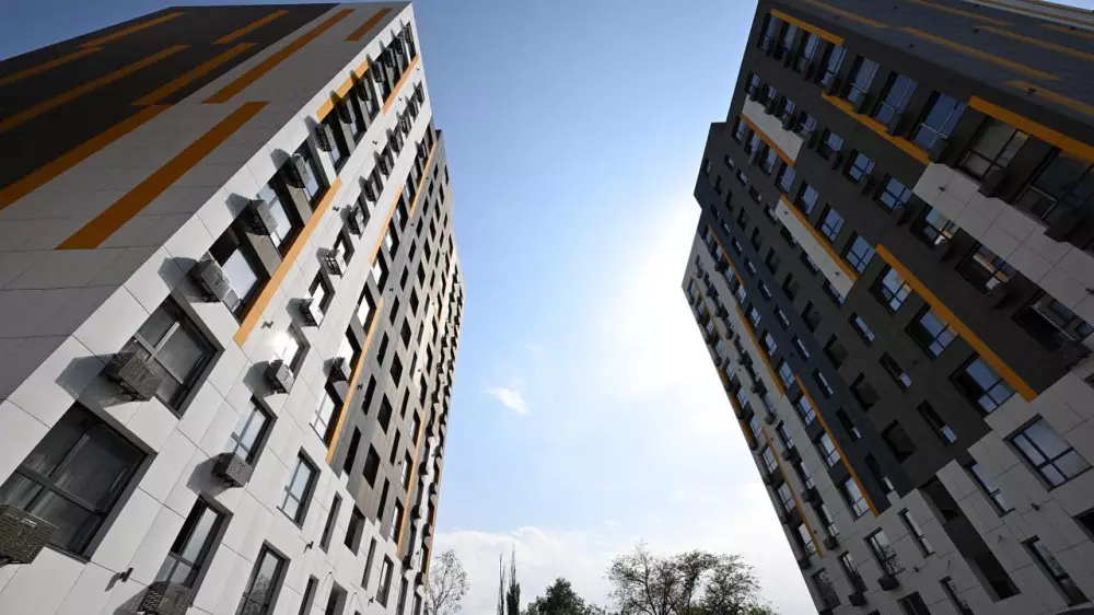 Алматы әкімінің орынбасары Алмасхан Сматлаев 2025 жылғы тұрғын үй саясатының қорытындысын ұсынды