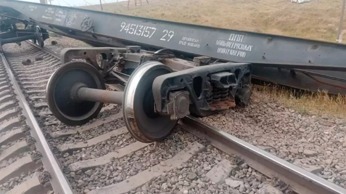 Ірі теміржол апаты: Қарағанды облысында пойыз 4 жұмысшыны қағып өлтірді