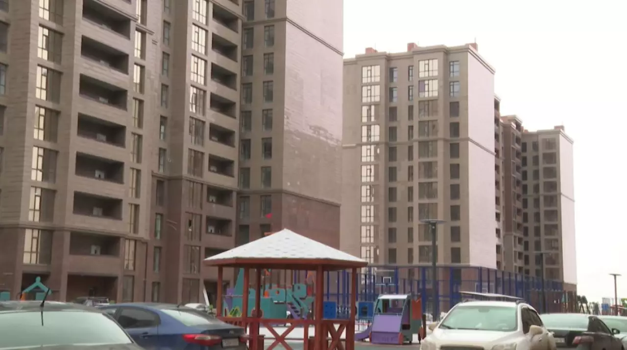 Дольщики через суд пытаются вернуть свои квартиры в Астане