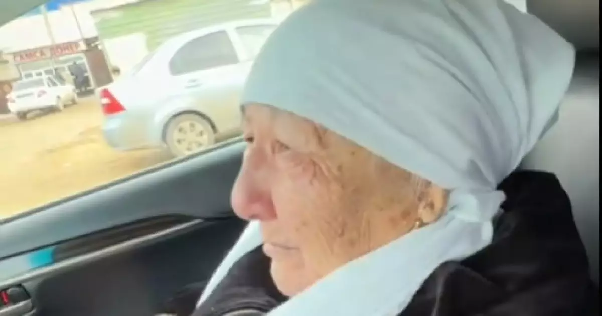   "Маған тек қана Қайрат Нұртас керек": әншінің 70 жастағы жанкүйері жылап қалды (видео)   
