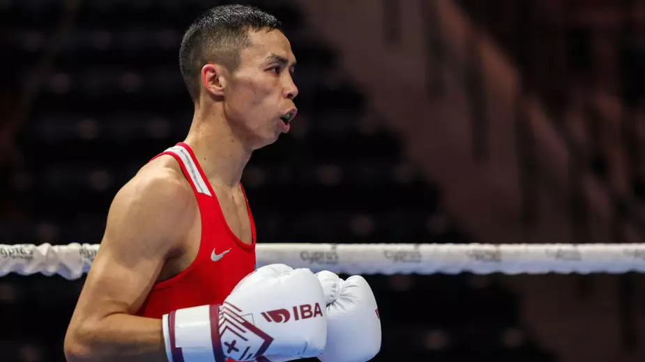 С кем в полуфиналах ЧМ-2025 от IBA будут боксировать казахстанцы