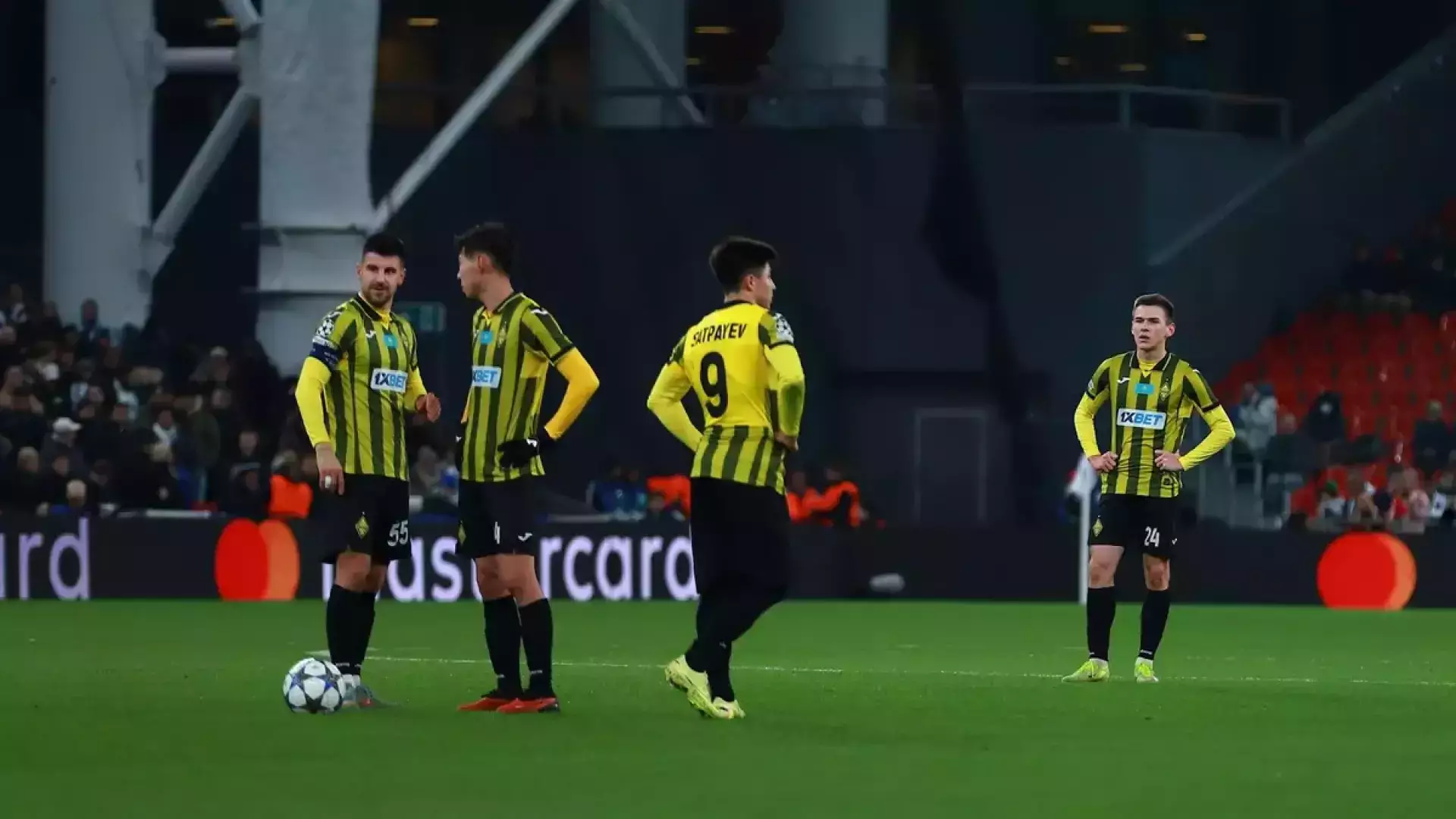 Кайрат провалился на дно таблицы Лиги чемпионов после победы Аякса над Карабахом