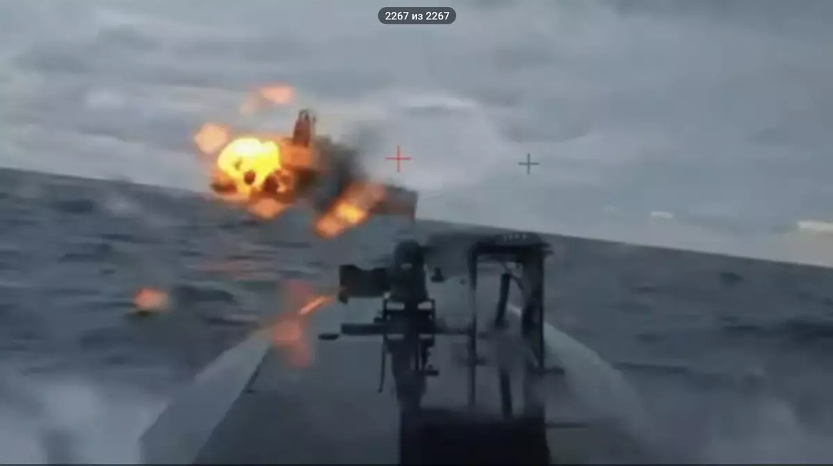 СБУ атаковала очередной российский танкер в Чёрном море