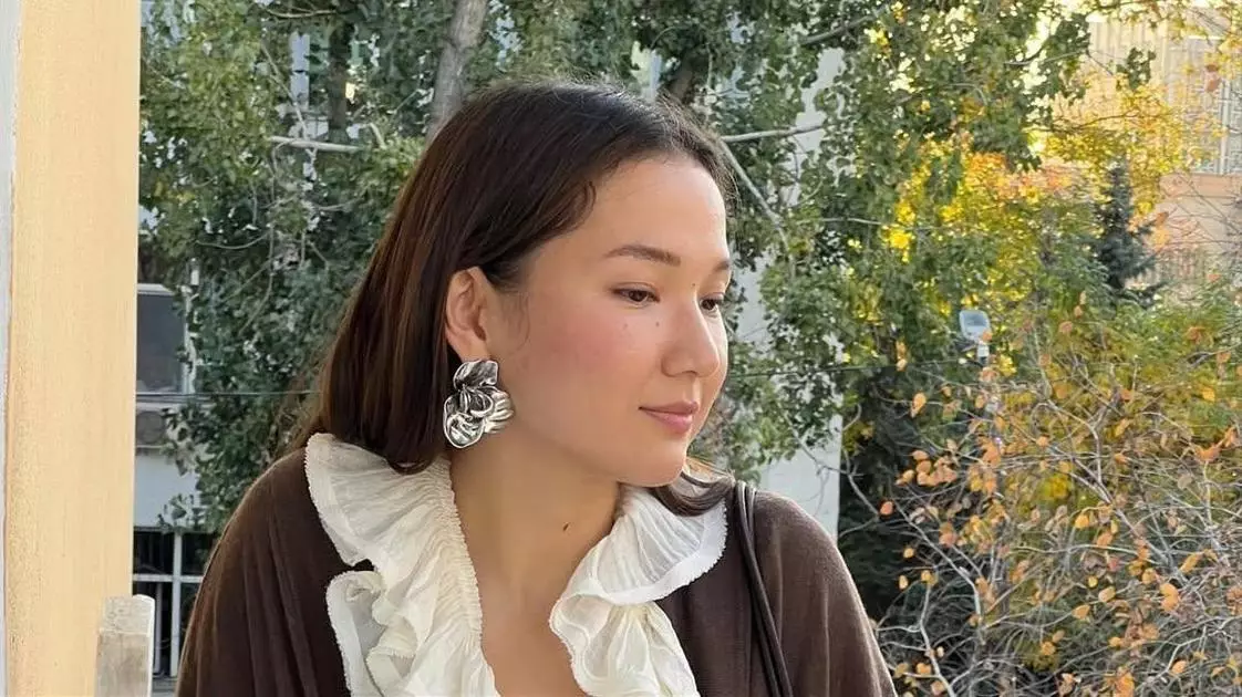 Певица Асия из Казахстана сообщила о смерти детей от двойни.