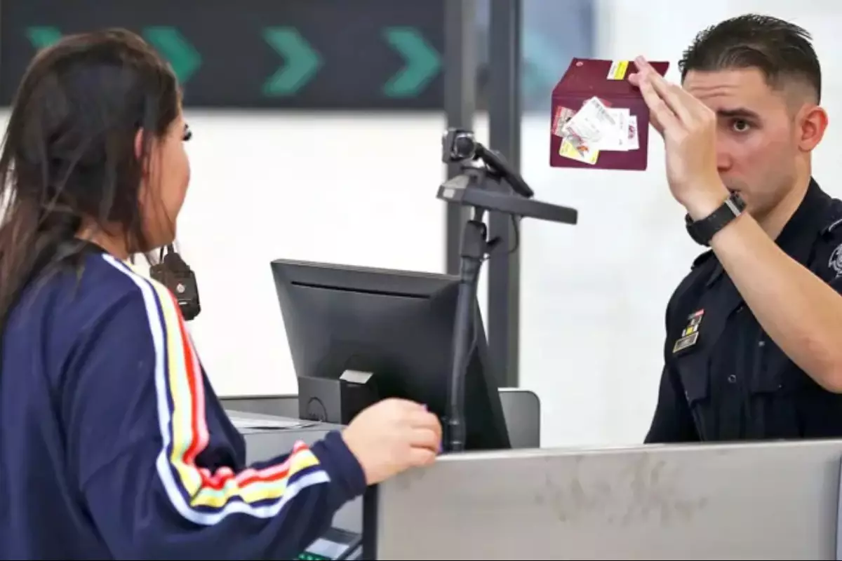 США собираются проверять соцсети у туристов из стран-союзниц