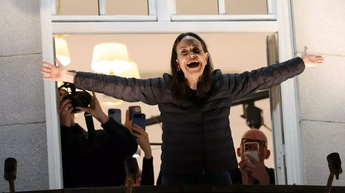 Лауреат Нобелевской премии Мария Мачадо тайно выбралась из Венесуэлы и появилась в Осло