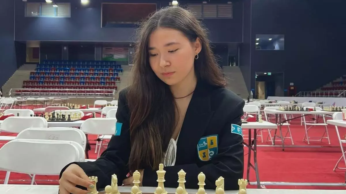 Қазақстандық шахматшы Испанияда күміс жүлде жеңіп алды