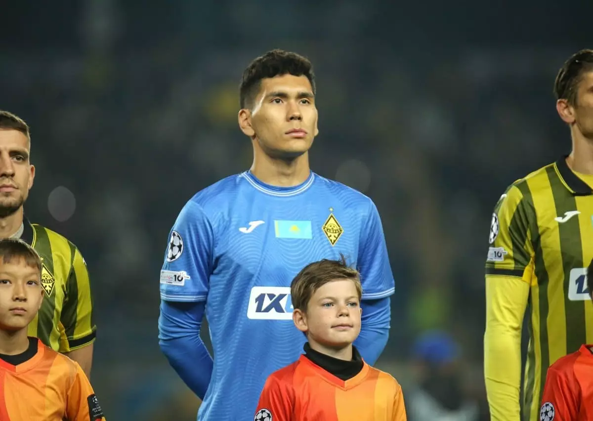 Темірлан Анарбеков Мбаппені озып, ЧЛ үздігі атанды