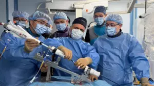 Алматы кардиологтарының хирургиялық қауіптілігі жоғары пациентке жасаған отасы сәтті аяқталды 