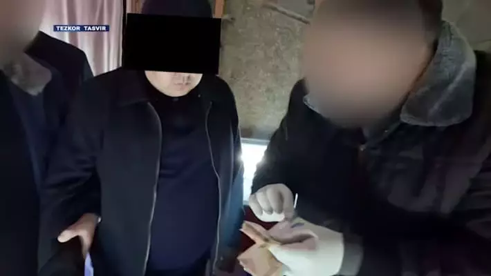 В Ташкенте задержаны налоговики, вымогавшие деньги у предпринимателя