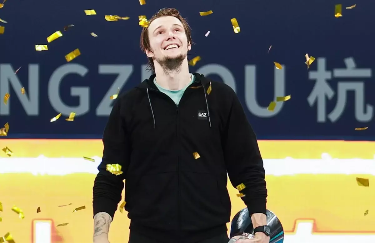 Миллион долларов за сутки: Бублик выступит на звездном теннисном турнире в Лас-Вегасе