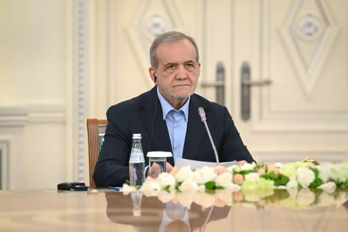 Иран Президенті: Қазақстанмен өзара сауда-саттықты 3 млрд долларға дейін жеткізуге күш саламыз