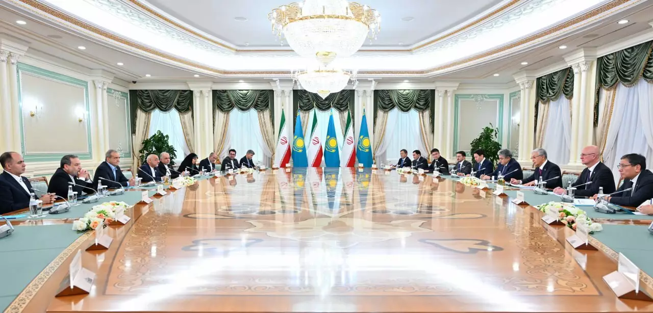 Казахстан готов поставлять в Иран товары на сумму не менее $200 млн – Президент