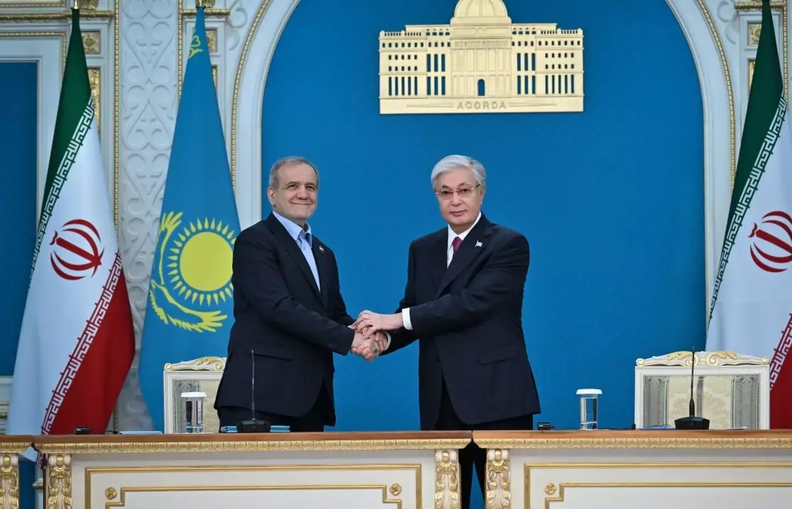 Ряд документов подписали в ходе встречи президентов Казахстана и Ирана