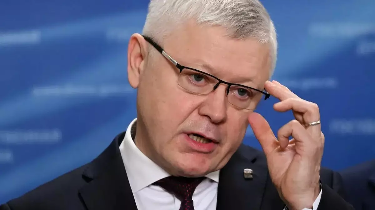 В Госдуме РФ предложили новые ограничения для заочно осужденных россиян