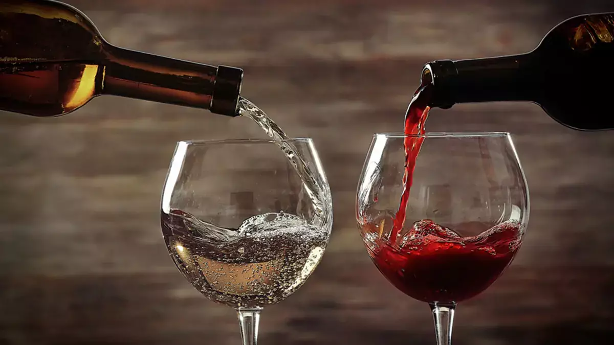 Вино для женщин и мужчин: ученый объяснил разницу в нормах - новости на Lada.kz 11.12.2025