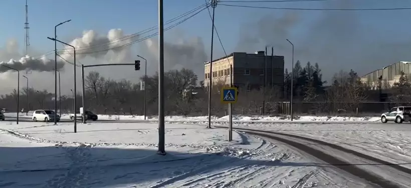 Новый светофор появился в одном из районов Семея