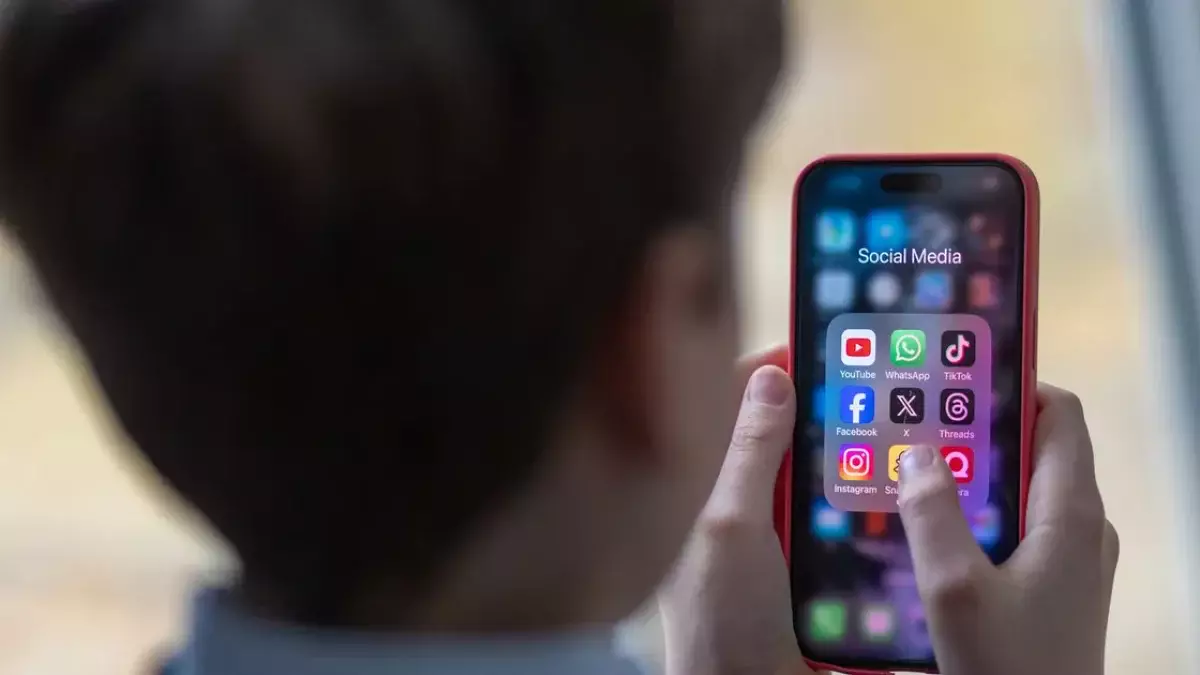 16 жасқа толмағандар әлеуметтік желіден шектелмек