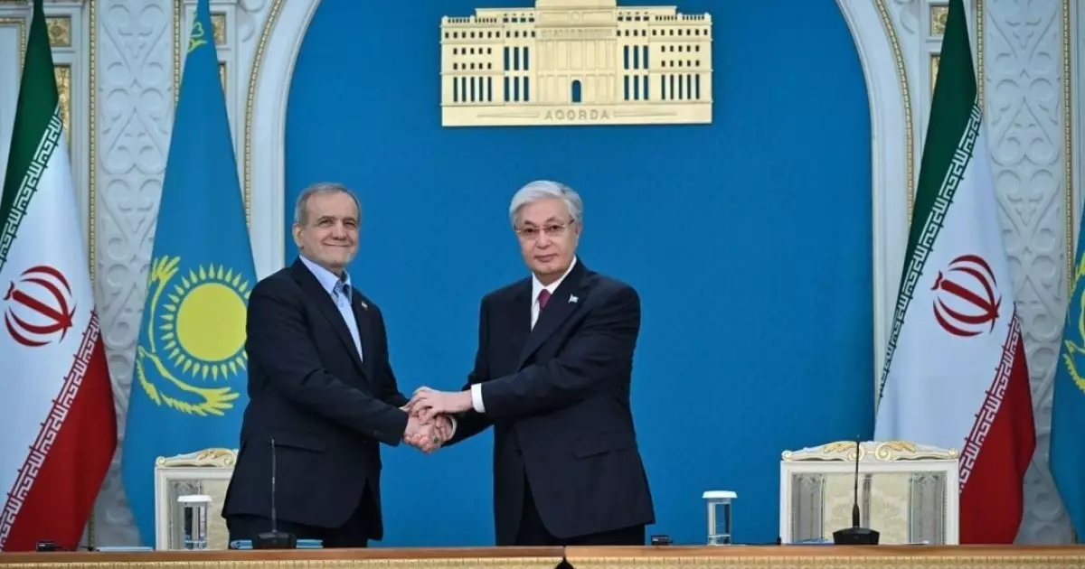  Қазақстан және Иран тарапы 8 құжатқа қол қойды 