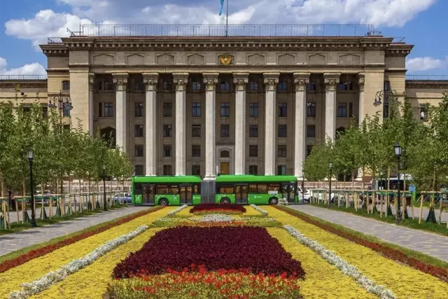 Жылу – жүрекке, жайлылық – үйге: Алматыда мұқтаж жандарға газ тегін тартылуда