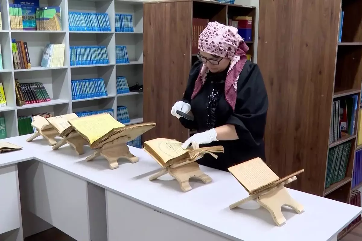 Уникальные труды: в Туркестане найдена древняя рукопись Ходжи Ахмеда Яссауи